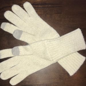 soft wool white gloves